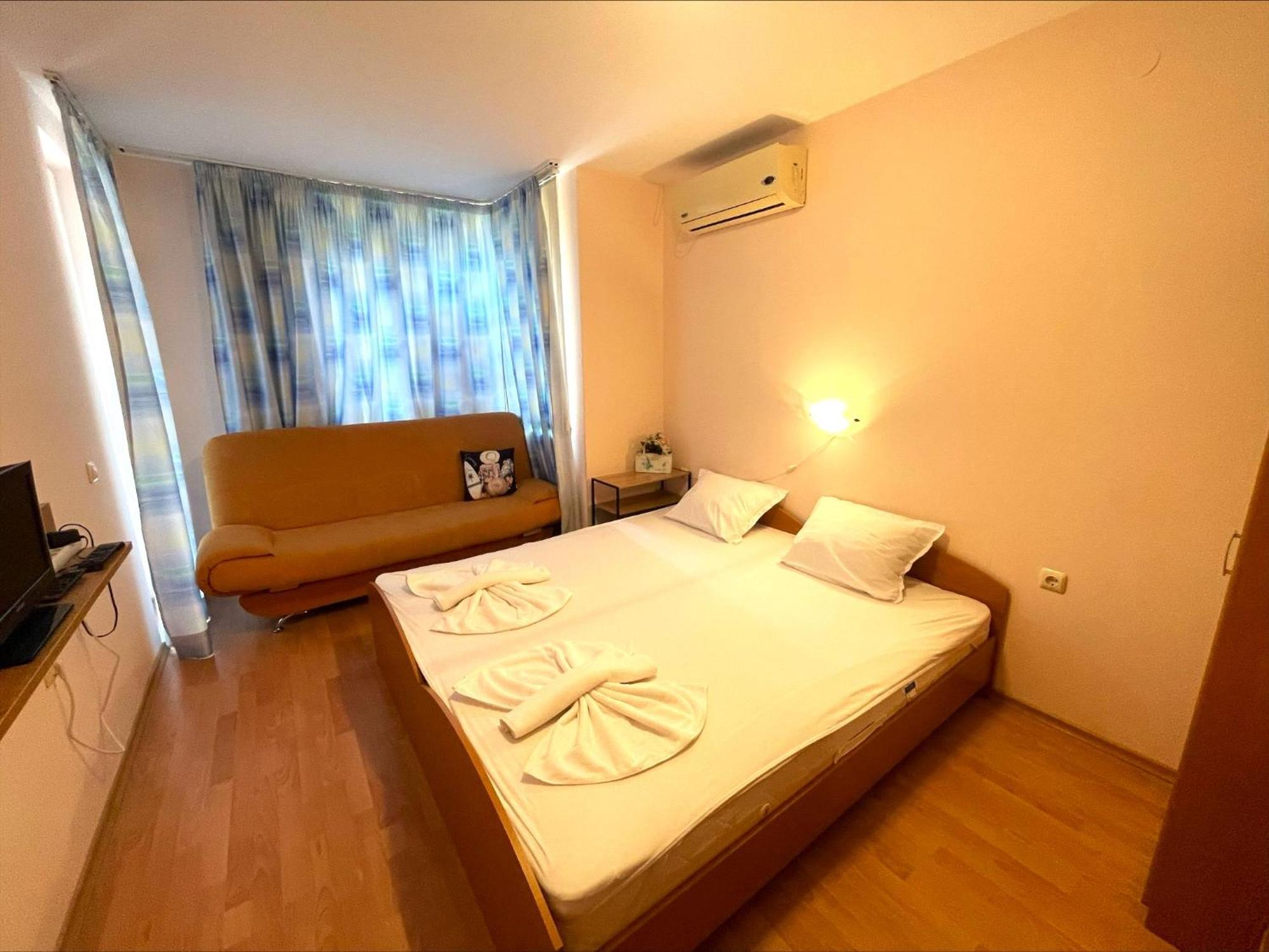 Holiday-Orchid Menada Apartments Sunny Beach Room photo